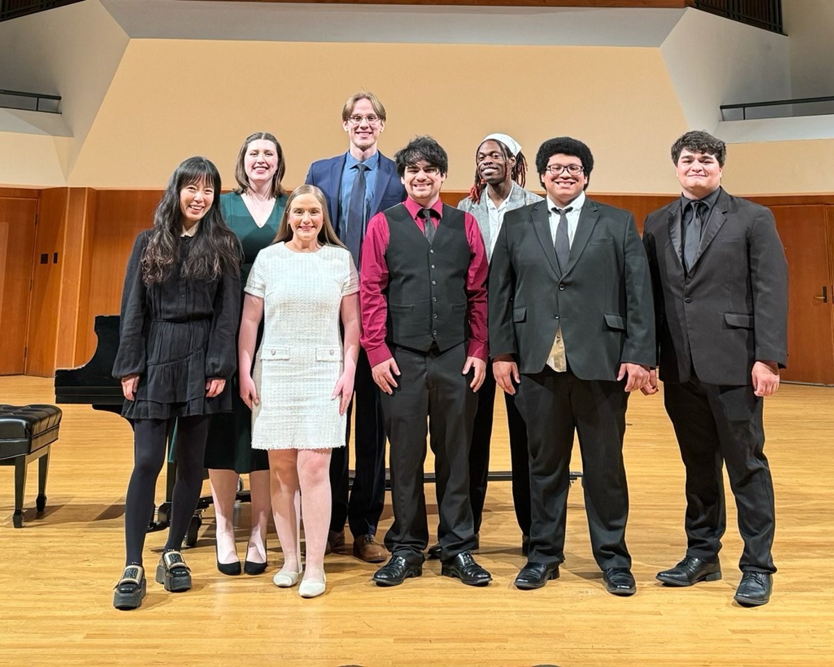 Southeastern student vocalists shine at NATS conference banner