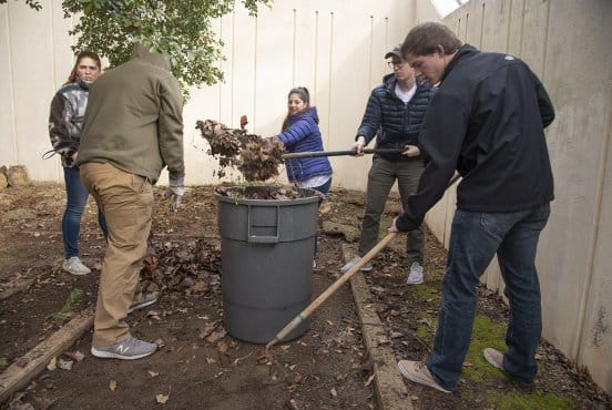 Students to participate in community projects on MLK Day Thumbnail